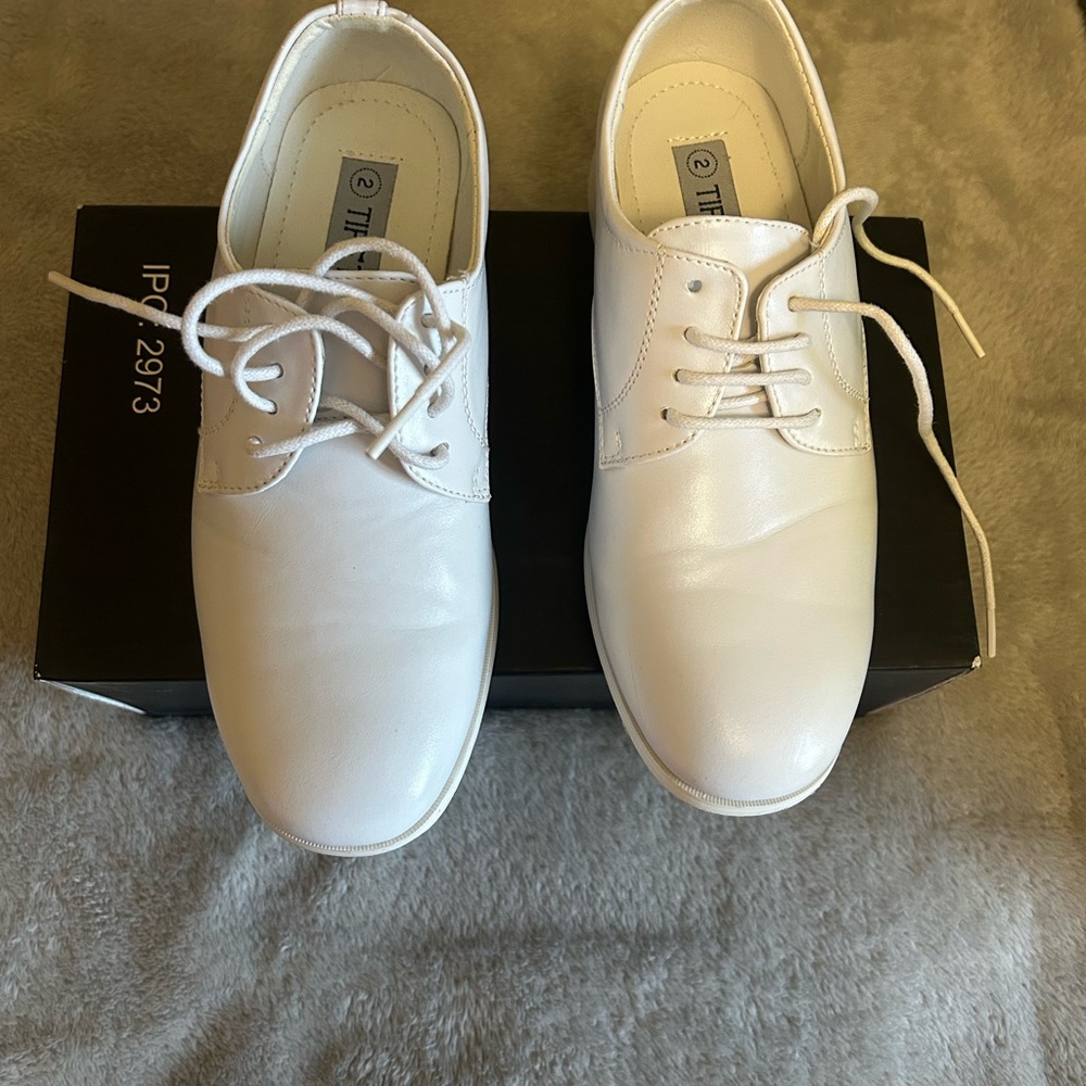 White Men's Shoes